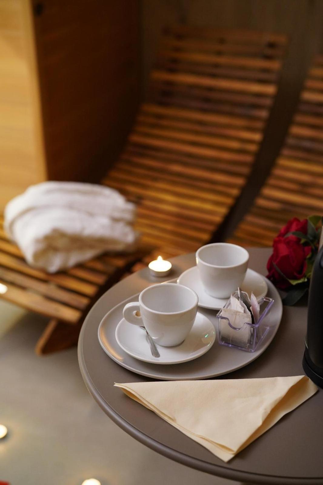 B&B Suites&Rooms Piazza Dei Martiri Катанія Екстер'єр фото