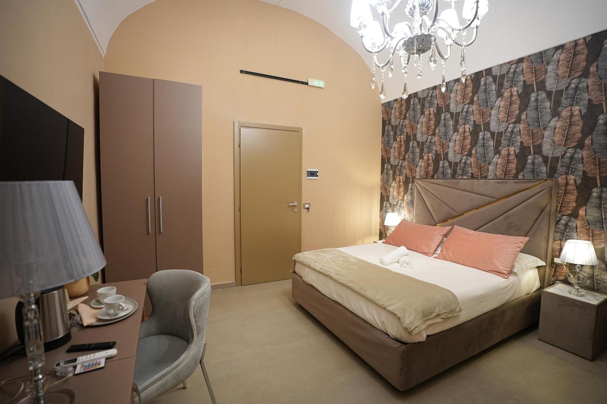 B&B Suites&Rooms Piazza Dei Martiri Катанія Номер фото