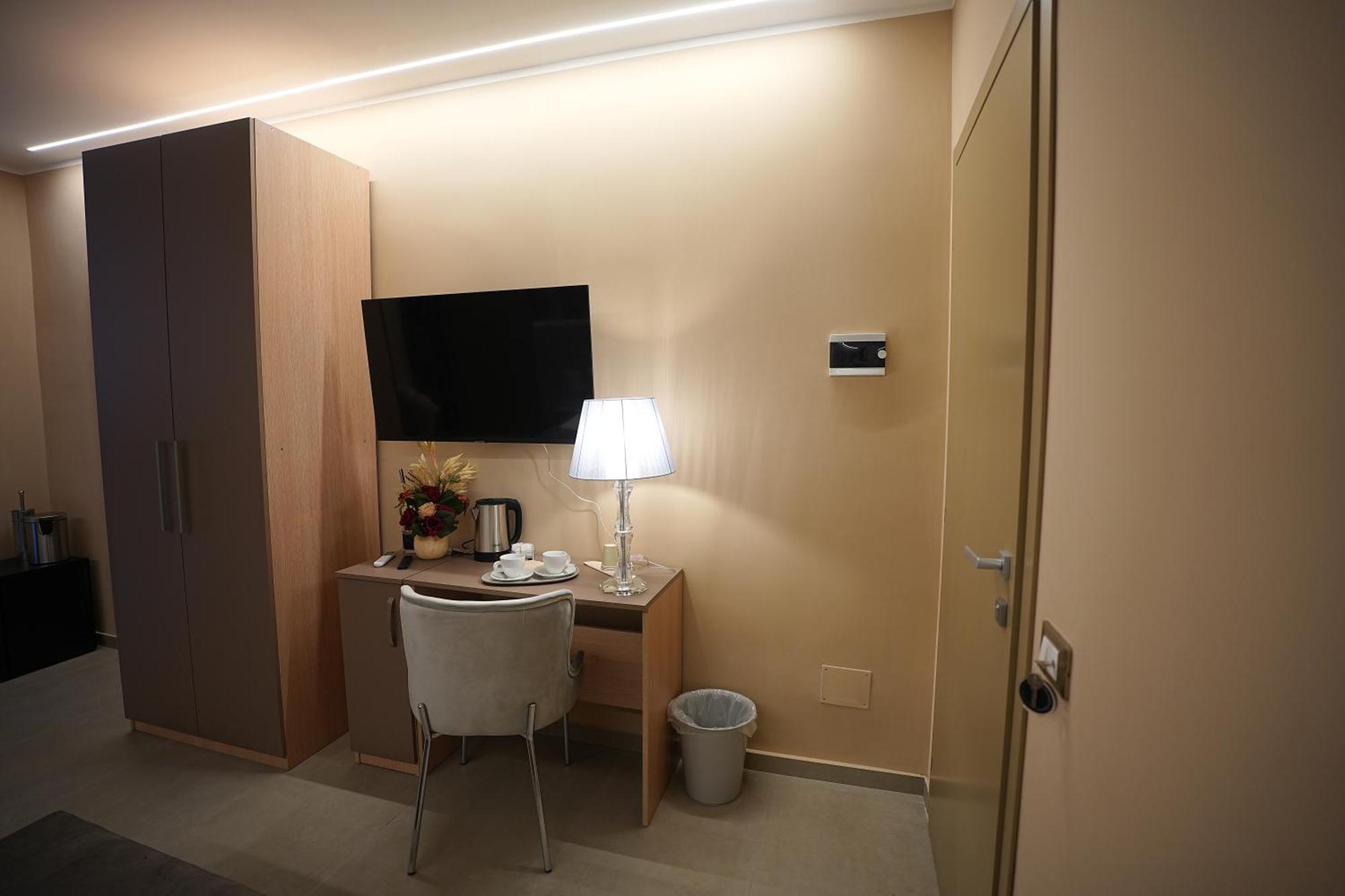 B&B Suites&Rooms Piazza Dei Martiri Катанія Номер фото