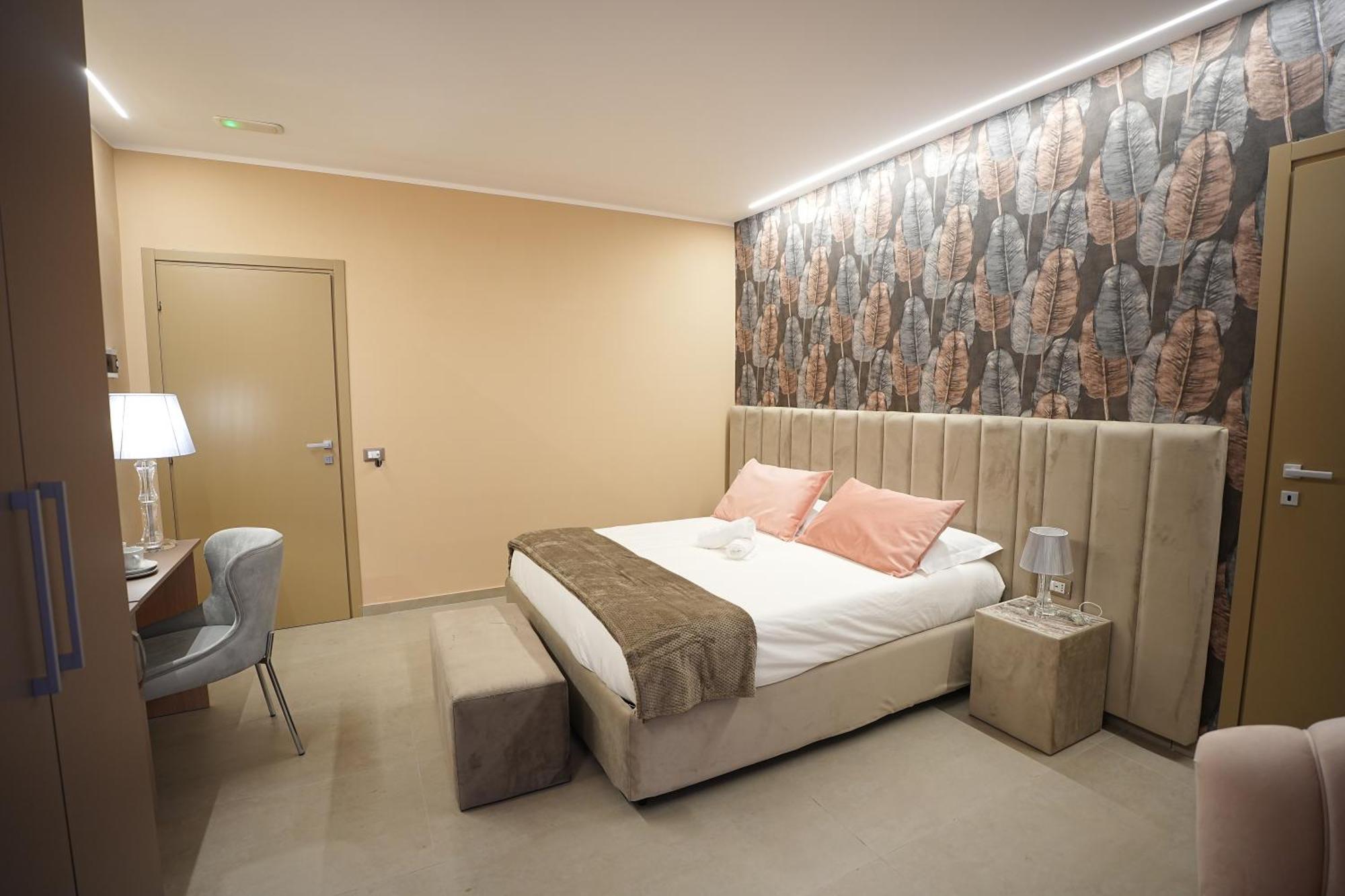 B&B Suites&Rooms Piazza Dei Martiri Катанія Екстер'єр фото
