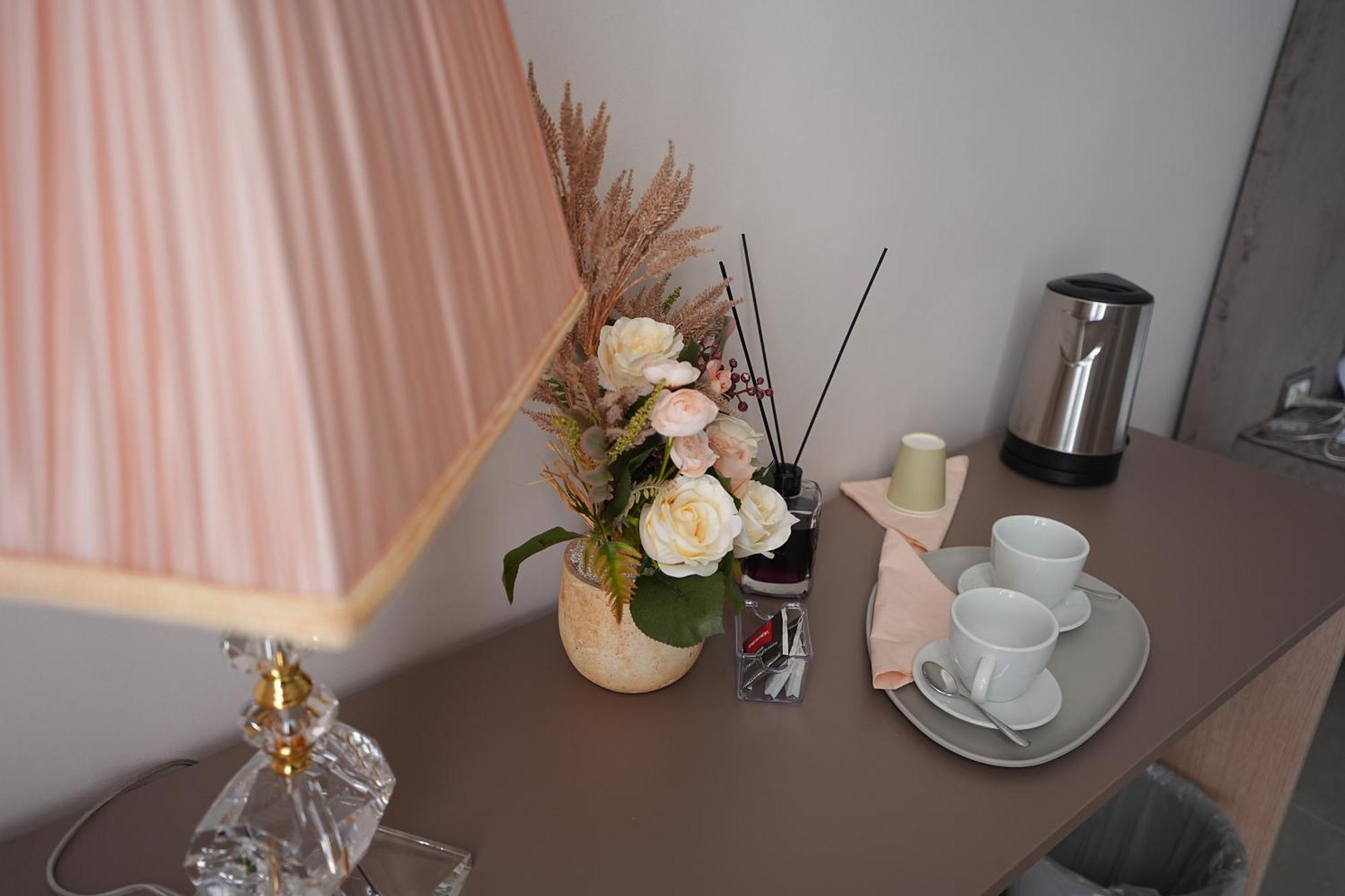 B&B Suites&Rooms Piazza Dei Martiri Катанія Екстер'єр фото